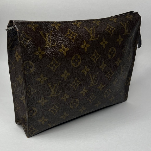 Louis Vuitton Vintage Large Zip
Top Clutch Bag Pouch 9.75” x 7.5” x 2” - Picture 1 of 15